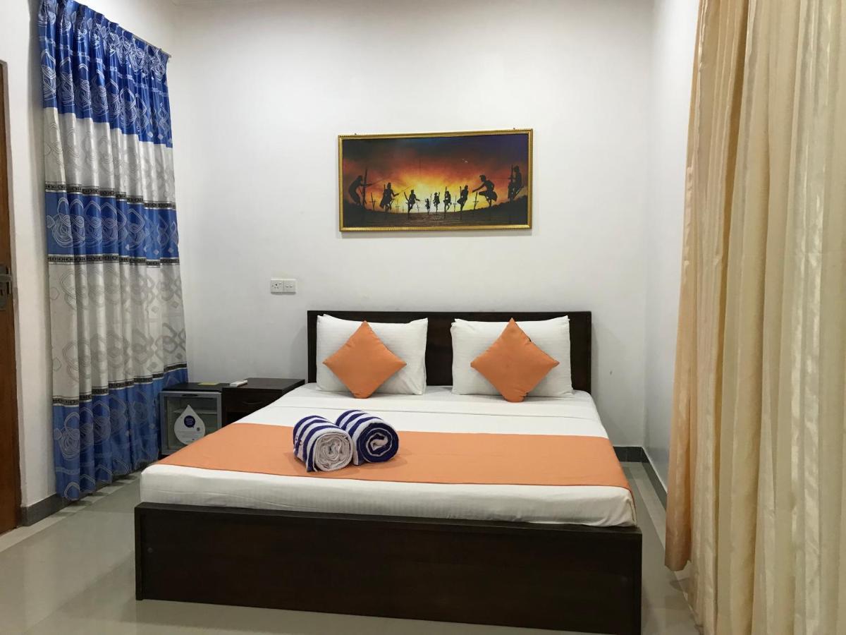 Paris Garden Resort تريكونامالاي المظهر الخارجي الصورة