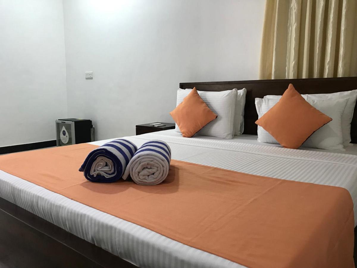 Paris Garden Resort تريكونامالاي المظهر الخارجي الصورة
