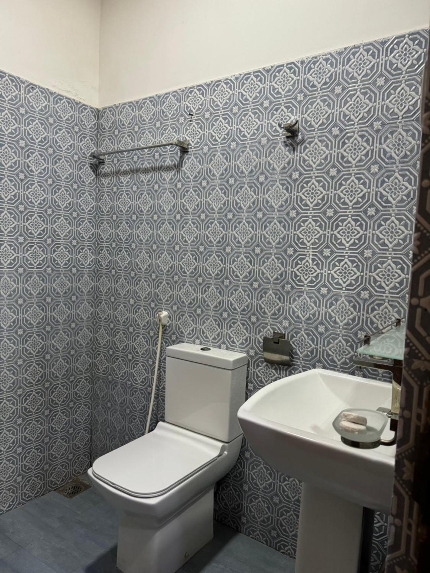 Paris Garden Resort تريكونامالاي المظهر الخارجي الصورة